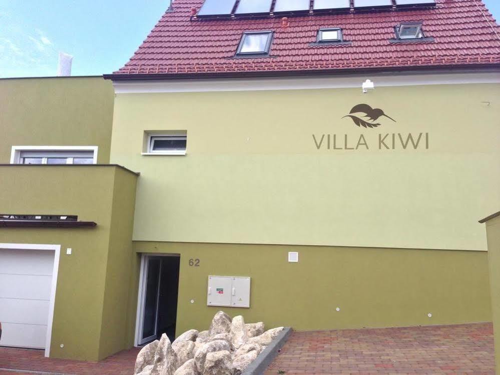 Villa Kiwi ミクロフ エクステリア 写真